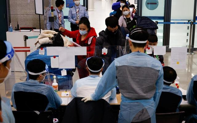 Lao động Việt Nam tại Hàn Quốc được xét nghiệm Covid-19 miễn phí Lao động Việt Nam tại Hàn Quốc được xét nghiệm Covid-19 miễn phí