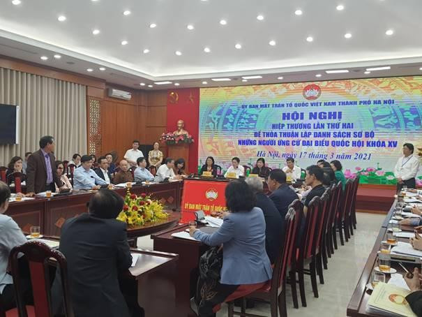 Các đại biểu thảo luận tại Hội nghị hiệp thương lần thứ hai Các đại biểu thảo luận tại Hội nghị hiệp thương lần thứ hai