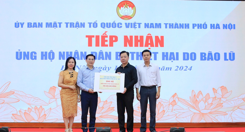 Hà Nội tiếp nhận ủng hộ và hỗ trợ nhân dân bị thiệt hại do bão lũ