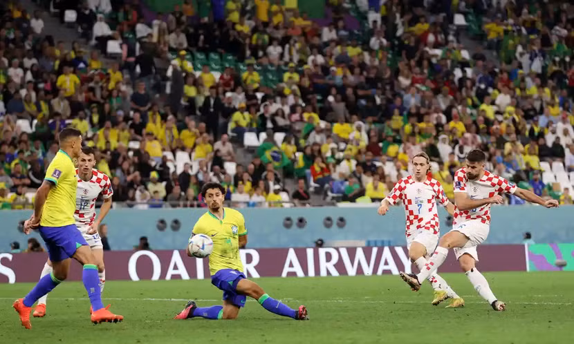 Petkovic bất ngờ gỡ hòa 1-1 cho Croatia