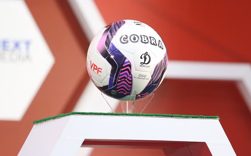 Quả bóng Cobra độc đáo của V-League 2021