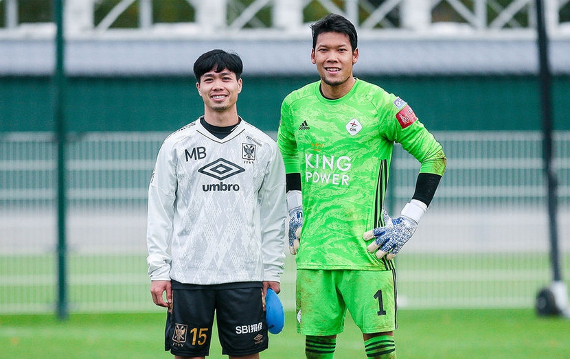 Thủ môn Kawin (phải) và Công Phượng khi cả hai còn thi đấu ở Bỉ