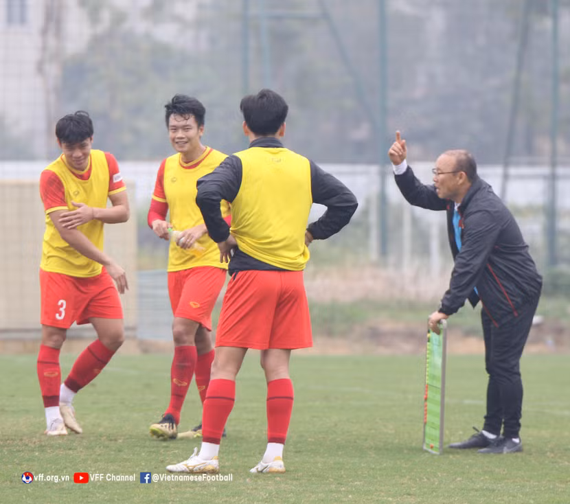 ĐT Việt Nam tập buổi cuối trước khi tạm giải tán sau AFF Cup 2020 (Ảnh: VFF)