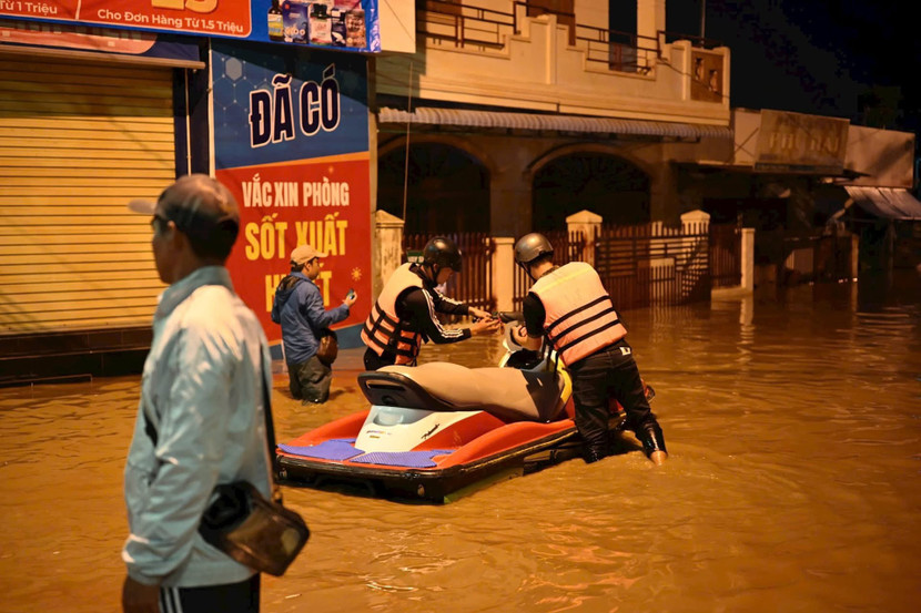 Lâm Đồng ngập lụt tại nhiều nơi do mưa, lũ