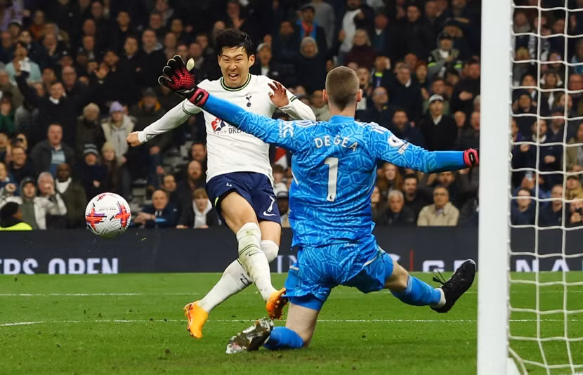Son Heung-min tỏa sáng giúp Tottenham giữ lại 1 điểm