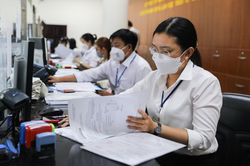 Cán bộ dôi dư sau sáp nhập đơn vị hành chính tự nguyện tinh giản biên chế có thể sẽ được nhận thêm phụ cấp