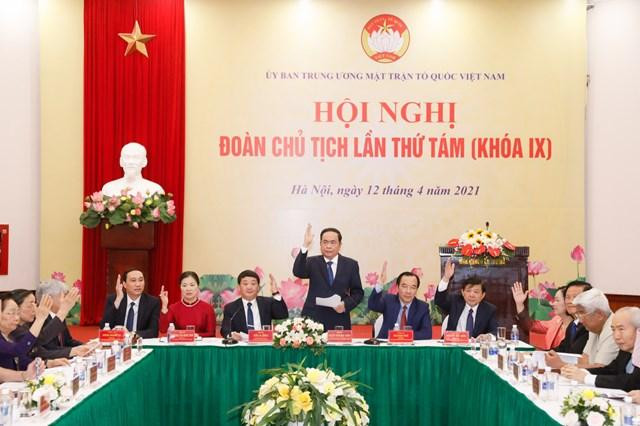 Hội nghị nhất trí 100% hiệp thương cử ông Đỗ Văn Chiến tham gia Đoàn chủ tịch và giữ chức Chủ tịch Ủy ban Trung ương MTTQ Việt Nam khóa IX
