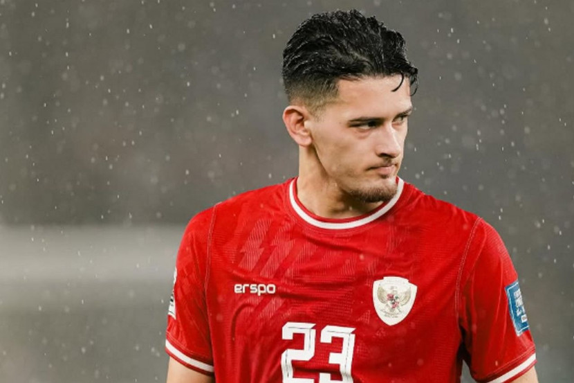 Trung vệ Justin Hubner