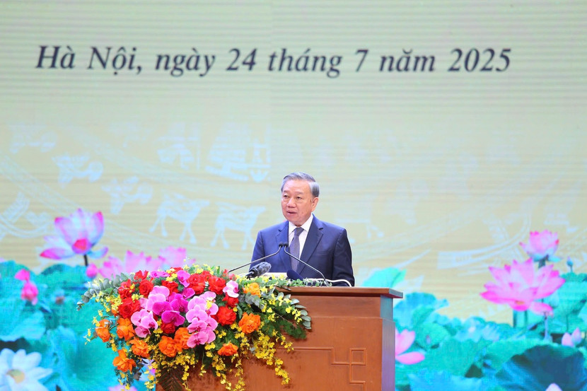 Tổng Bí thư Tô Lâm phát biểu, tri ân người có công, nhân chứng lịch sử tiêu biểu của cả nước Tổng Bí thư Tô Lâm phát biểu, tri ân người có công, nhân chứng lịch sử tiêu biểu của cả nước