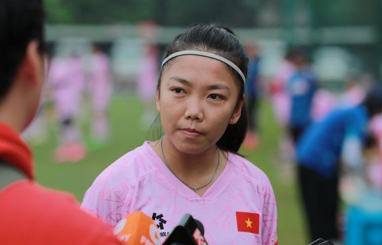 Huỳnh Như trong buổi tập hôm nay 23-8 của ĐT nữ Việt Nam (Ảnh: VFF)