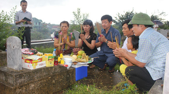 Tìm kiếm thành công mộ 2 liệt sĩ qua nghĩa trang trực tuyến ảnh 1