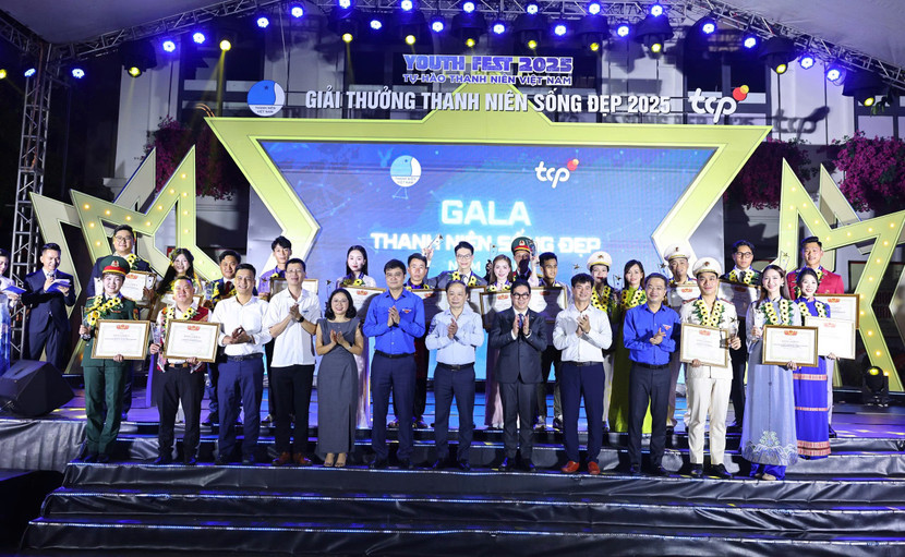 Giải thưởng tôn vinh những thanh niên tiêu biểu với những nghĩa cử nhân ái, vì cộng đồng