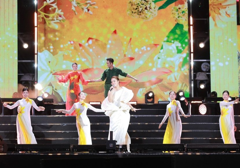 Nhiều ca sĩ nổi tiếng tham dự chương trình