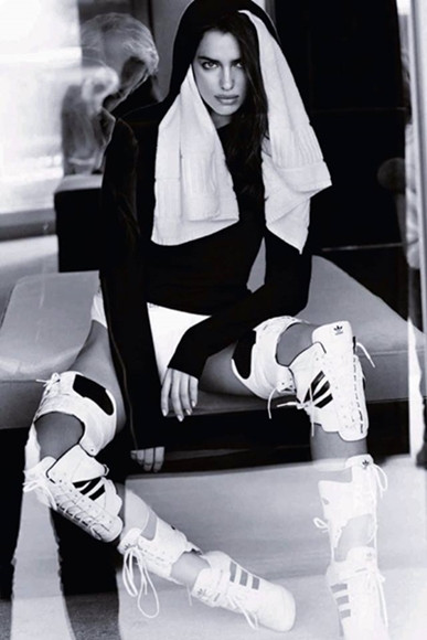 Lộ toàn bộ ảnh nóng của Ronaldo và Irina Shayk trên Vogue ảnh 8