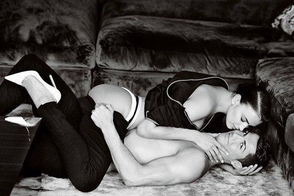 Lộ toàn bộ ảnh nóng của Ronaldo và Irina Shayk trên Vogue ảnh 10