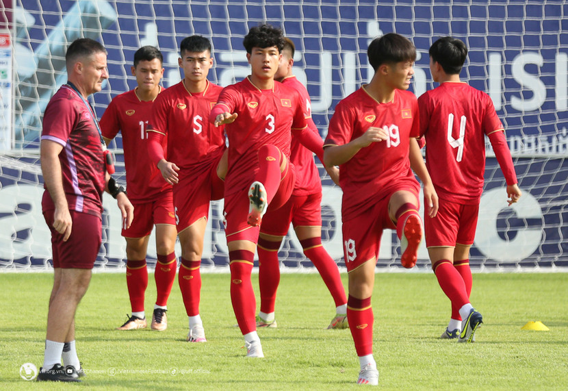 U22 Việt Nam phải chuyển sang sân tập AIA Stadium sau khi bị ghi hình trộm (Ảnh: VFF) U22 Việt Nam phải chuyển sang sân tập AIA Stadium sau khi bị ghi hình trộm (Ảnh: VFF)