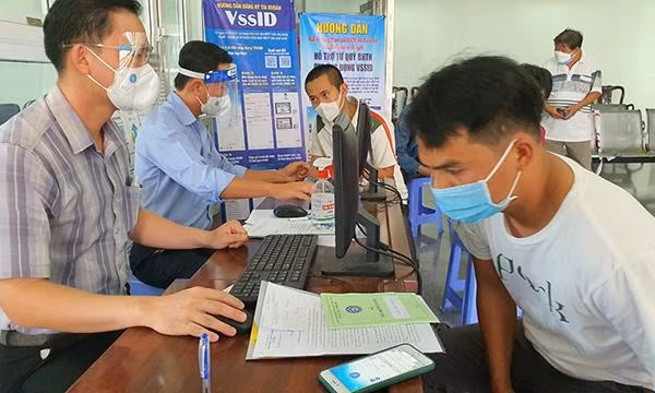 Dự kiến đến ngày 15/11, toàn ngành sẽ cơ bản hoàn thành việc chi trả cho người lao động Dự kiến đến ngày 15/11, toàn ngành sẽ cơ bản hoàn thành việc chi trả cho người lao động