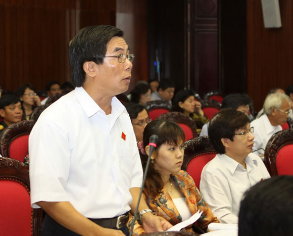 Đại biểu Quốc hội "mổ xẻ" giá điện ảnh 2