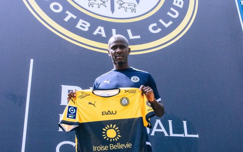 Mohamed Yattara là đồng đội mới của Quang Hải ở Pau FC Mohamed Yattara là đồng đội mới của Quang Hải ở Pau FC