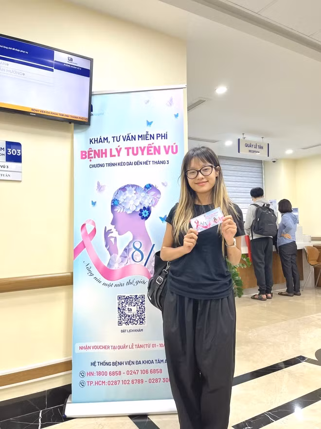 Diệu Anh hi vọng nhiều bạn trẻ cũng chủ động đi tầm soát bệnh để bảo vệ sức khỏe. Diệu Anh hi vọng nhiều bạn trẻ cũng chủ động đi tầm soát bệnh để bảo vệ sức khỏe.