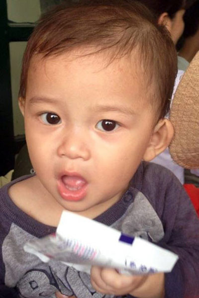 Cháu bé bị bỏ rơi tại bến xe Giáp Bát đã tìm được mẹ ảnh 1