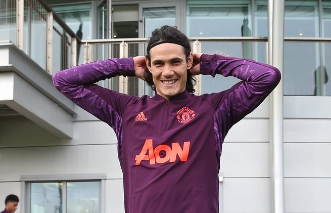 Fan M.U chưa thể được xem Cavani thi đấu dưới màu áo Quỷ đỏ Fan M.U chưa thể được xem Cavani thi đấu dưới màu áo Quỷ đỏ