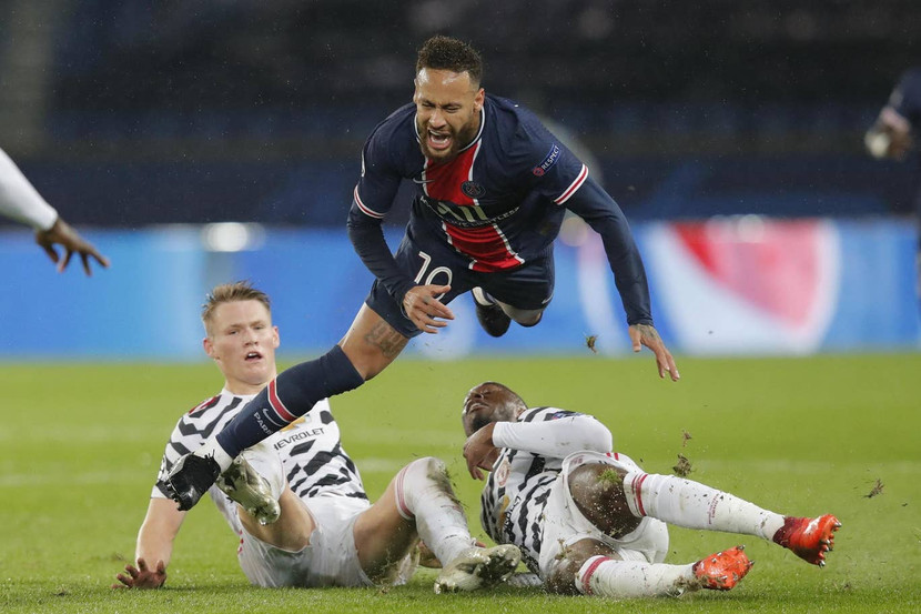 PSG của Neymar bị đốn ngã ngay trên sân nhà
