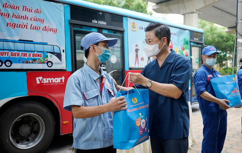 Hơn 79.000 đoàn viên, công nhân lao động đã được nhận túi An sinh công đoàn