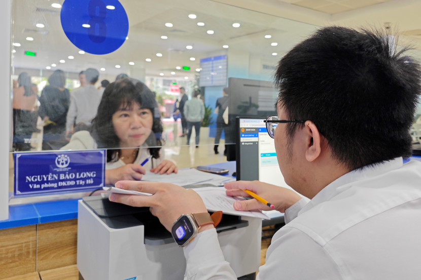 Hà Nội ban hành khung tiêu chí, thang điểm cụ thể đánh giá công chức, viên chức, người lao động để thực hiện sắp xếp tổ chức bộ máy, tinh giản biên chế Hà Nội ban hành khung tiêu chí, thang điểm cụ thể đánh giá công chức, viên chức, người lao động để thực hiện sắp xếp tổ chức bộ máy, tinh giản biên chế