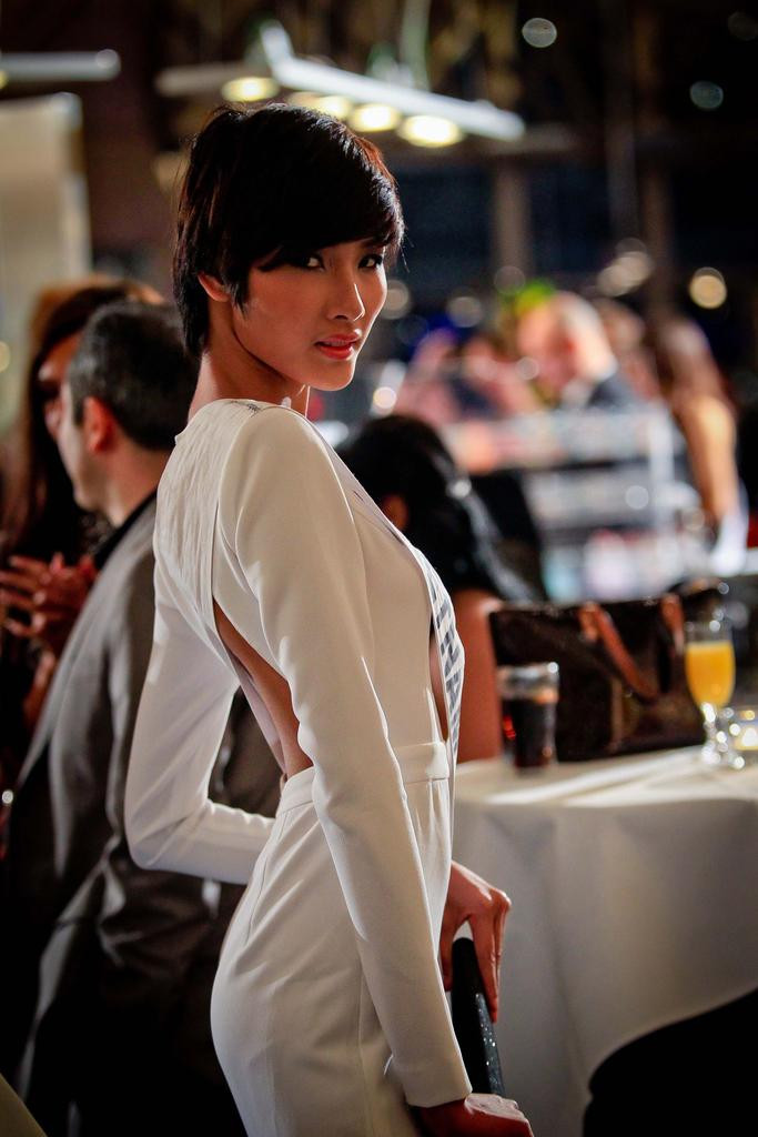 Hoàng Thùy trắng tay tại Top Model of the World ảnh 2