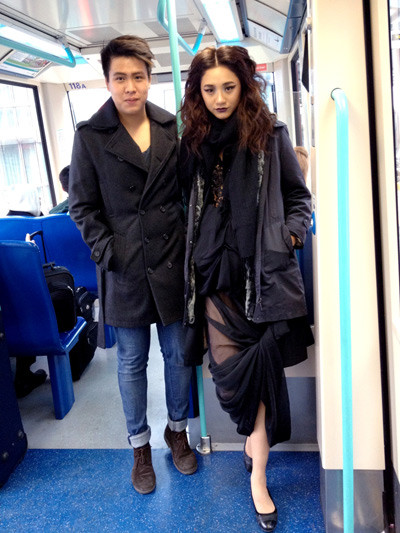 Trà My trên đường ra địa điểm chụp ảnh Trà My trên đường ra địa điểm chụp ảnh