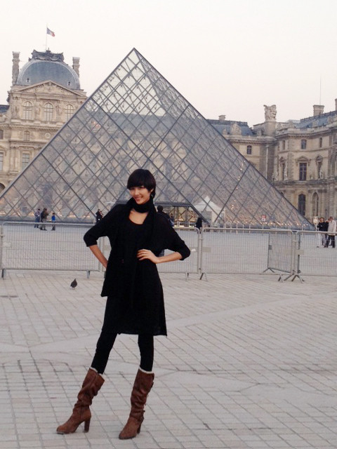 Hoàng Thùy tiếp tục khám phá Paris ảnh 6