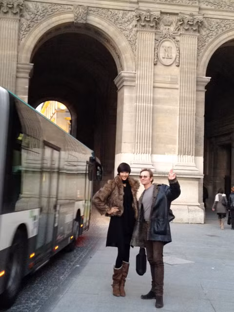 Hoàng Thùy tiếp tục khám phá Paris ảnh 3