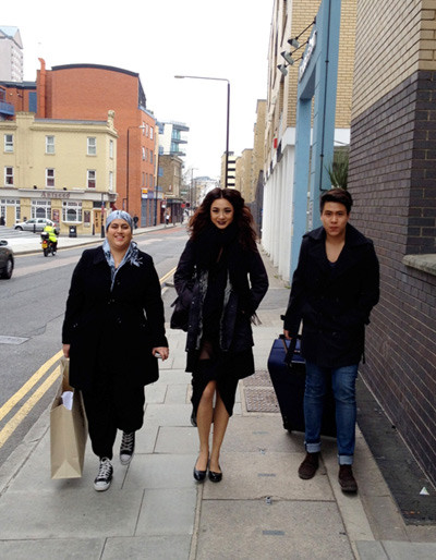 Trà My trên đường ra địa điểm chụp ảnh