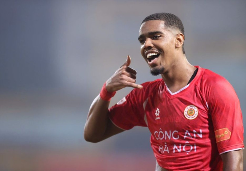 Riêng Alan lập hattrick đầu tiên ở mùa giải năm nay