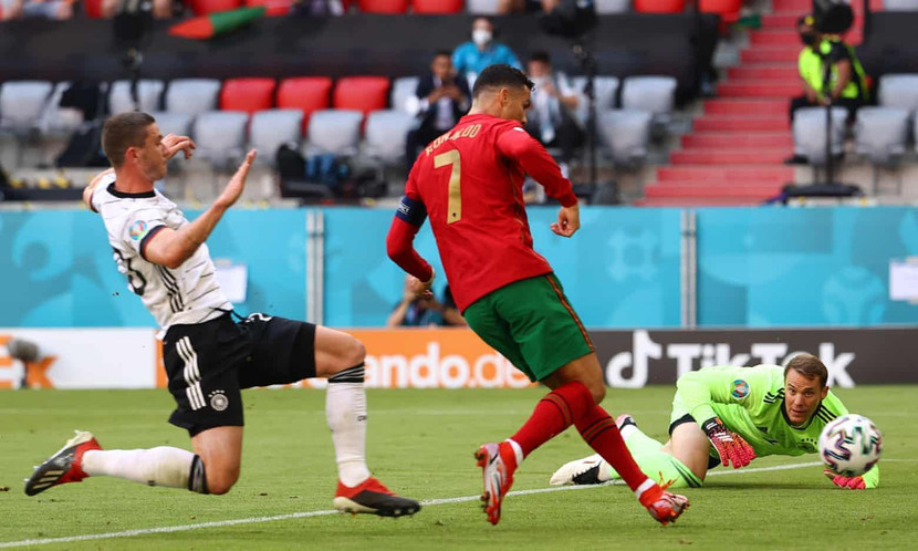 Ronaldo dễ dàng mở tỉ số trận đấu