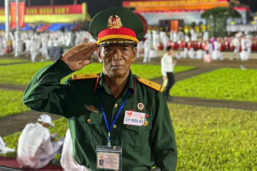 Đó không chỉ là niềm vinh dự khi được trực tiếp chứng kiến khoảnh khắc trọng đại của dân tộc mà còn là sự động viên tinh thần to lớn, giúp thế hệ đi trước cảm nhận được sự quan tâm, trân trọng của Đảng, Nhà nước và lực lượng Công an đối với những cống hiến, hy sinh của mình.