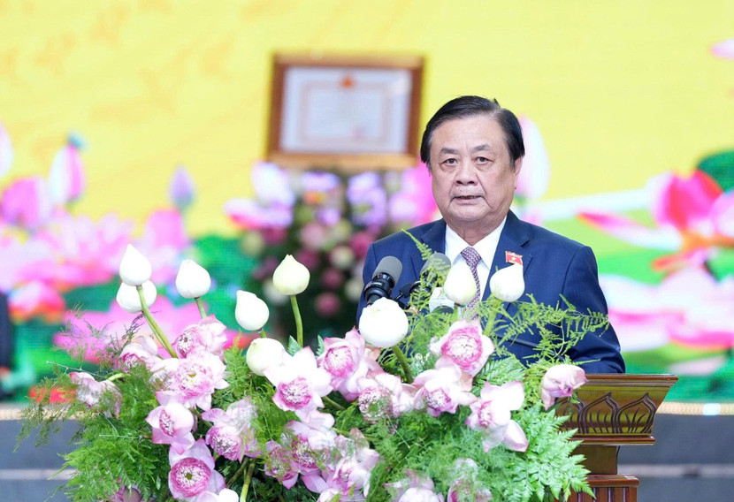 Phó Chủ tịch Quốc Hội Lê Minh Hoan đánh giá Hà Nội có nhiều sáng kiến thiết thực với cách tiếp cận riêng, hiệu quả trong xây dựng nông thôn mới