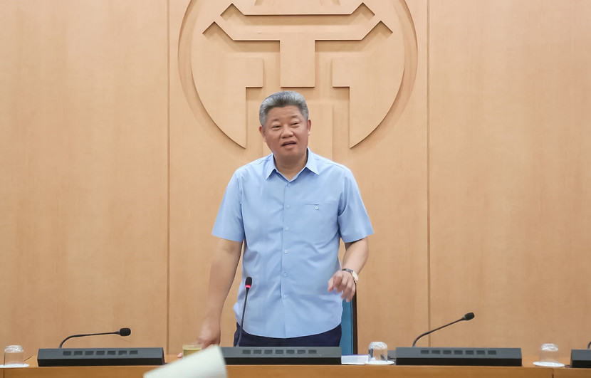 Phó Chủ tịch UBND TP Hà Nội Nguyễn Mạnh Quyền khẳng định thành phố luôn sẵn sàng ưu tiên đầu tư cho lĩnh vực chuyển đổi phương tiện giao thông xanh