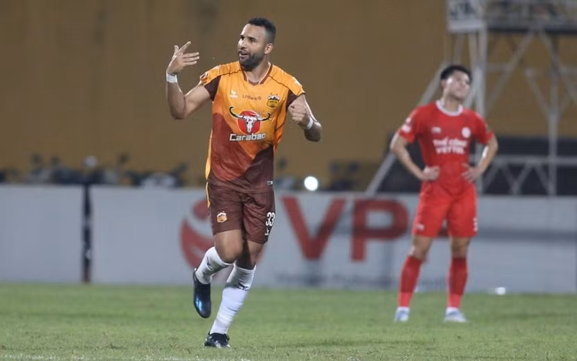 HAGL có chiến thắng ngay tại Hàng Đẫy tối 5-5