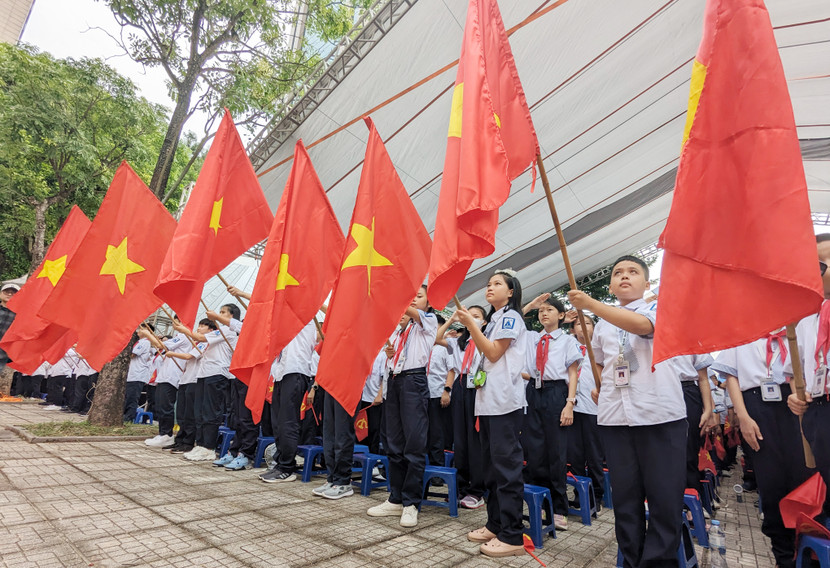 Đây là lần thứ 38 khai giảng của Trường THPT Chuyên Hà Nội - Amsterdam Đây là lần thứ 38 khai giảng của Trường THPT Chuyên Hà Nội - Amsterdam