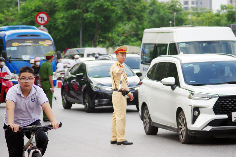 Lực lượng Công an Hà Nội đảm bảo an ninh trật tự, an toàn giao thông phục vụ lễ khai giảng Lực lượng Công an Hà Nội đảm bảo an ninh trật tự, an toàn giao thông phục vụ lễ khai giảng