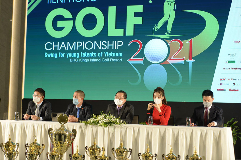 Buổi họp báo Tiền Phong Golf Championship sáng 3-11