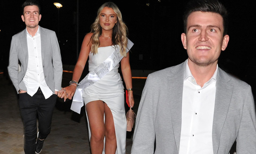 Maguire tươi rói đi dự tiệc sinh nhật em gái