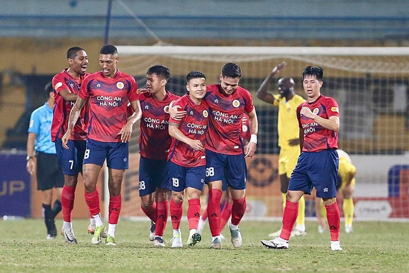 CLB Công an Hà Nội vươn lên từ sớm (Ảnh: VNN)