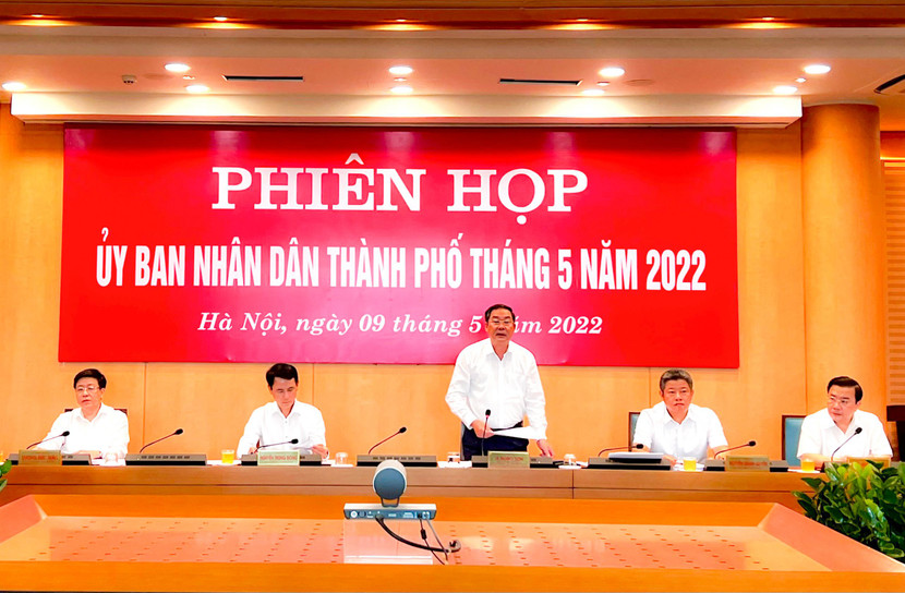 Phó Chủ tịch Thường trực UBND TP Hà Nội Lê Hồng Sơn phát biểu tại phiên họp Phó Chủ tịch Thường trực UBND TP Hà Nội Lê Hồng Sơn phát biểu tại phiên họp