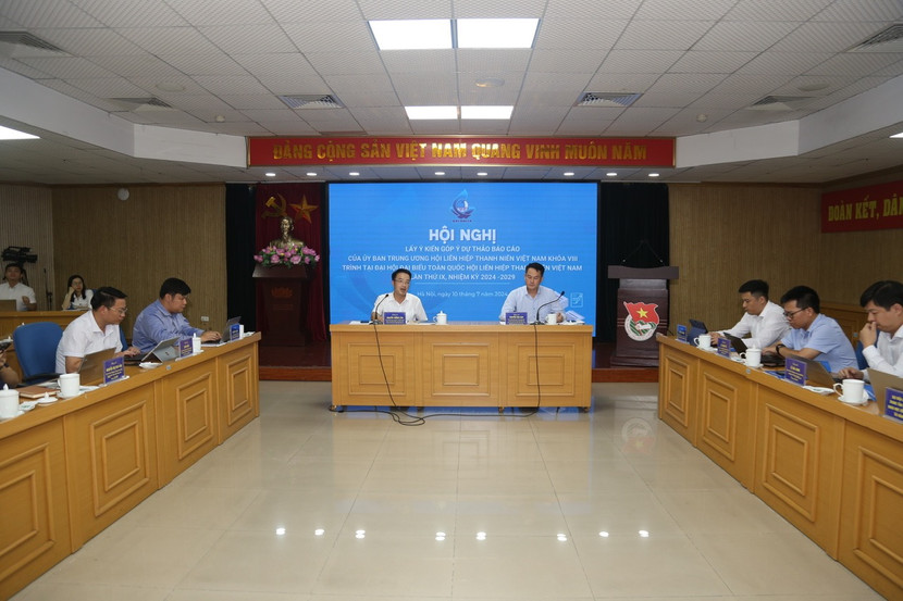 Ông Nguyễn Tường Lâm, Bí thư Trung ương Đoàn, Phó Chủ tịch Thường trực Ủy ban Quốc gia về thanh niên Việt Nam, Phó Chủ tịch Hội LHTN Việt Nam; Ông Nguyễn Kim Quy, Phó Chủ tịch thường trực Hội LHTN Việt Nam chủ trì Hội nghị. Ông Nguyễn Tường Lâm, Bí thư Trung ương Đoàn, Phó Chủ tịch Thường trực Ủy ban Quốc gia về thanh niên Việt Nam, Phó Chủ tịch Hội LHTN Việt Nam; Ông Nguyễn Kim Quy, Phó Chủ tịch thường trực Hội LHTN Việt Nam chủ trì Hội nghị.