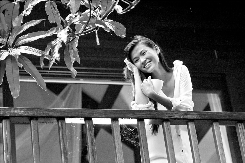 Chân dài Top model lả lơi trong bồn tắm ảnh 9