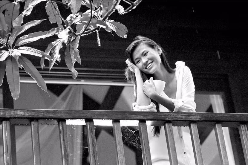 Chân dài Top model lả lơi trong bồn tắm ảnh 9