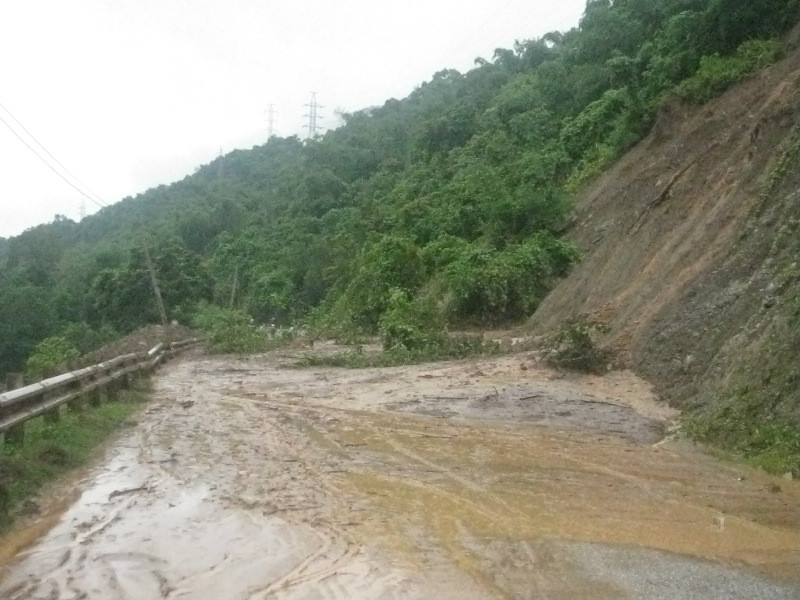 Mưa lớn, nhiều bản làng bị nhấn chìm, 8 người thương vong ảnh 6
